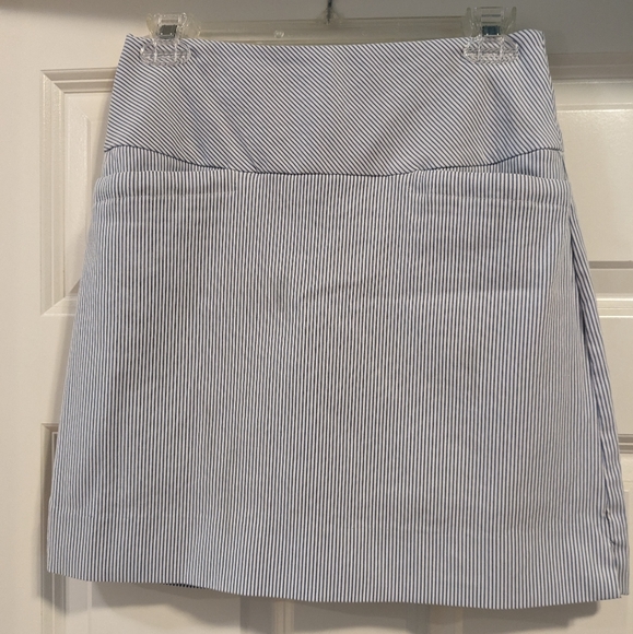 S.C.& Co Blue and White Striped Skort with Pockets - Picture 4 of 9